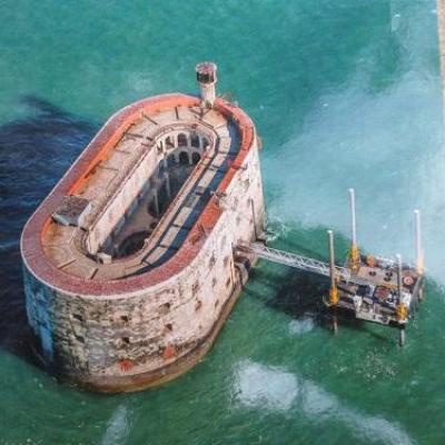 carte postale fort boyard 03