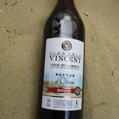 Pineau des Charentes rouge vignoble vincent